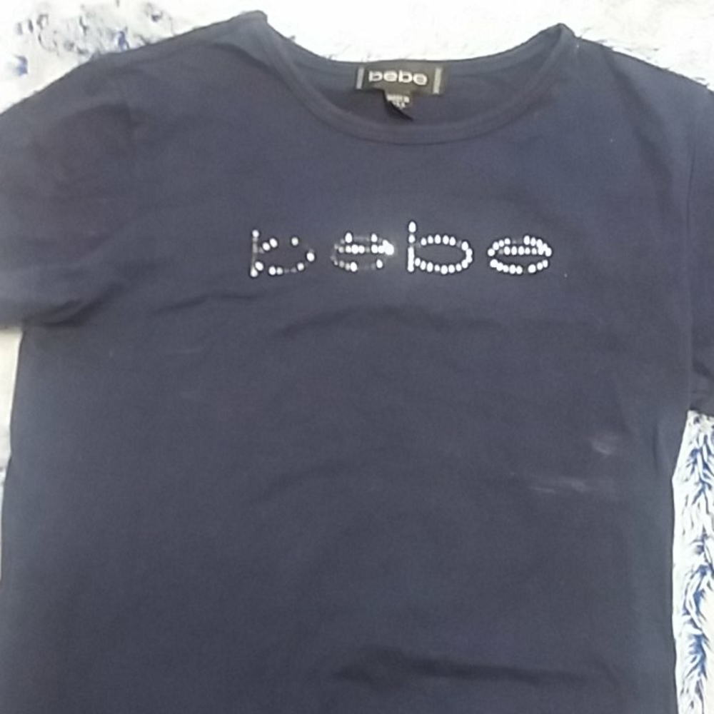 Navy blue tee